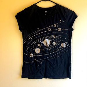 Gap kids XXL t-shirt of our solar system
